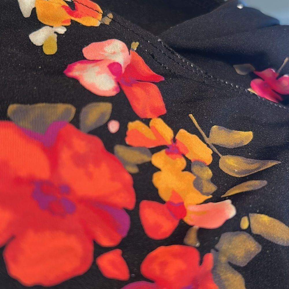 Land's End Plus Standard Shirred One Shoulder tankini top black multi floral Var - Picture 10 of 10